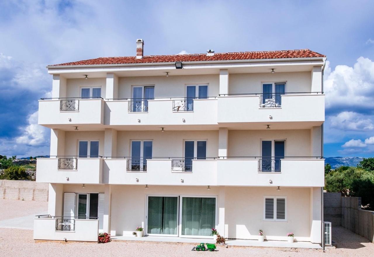 Rock Apartments Novalja Extérieur photo